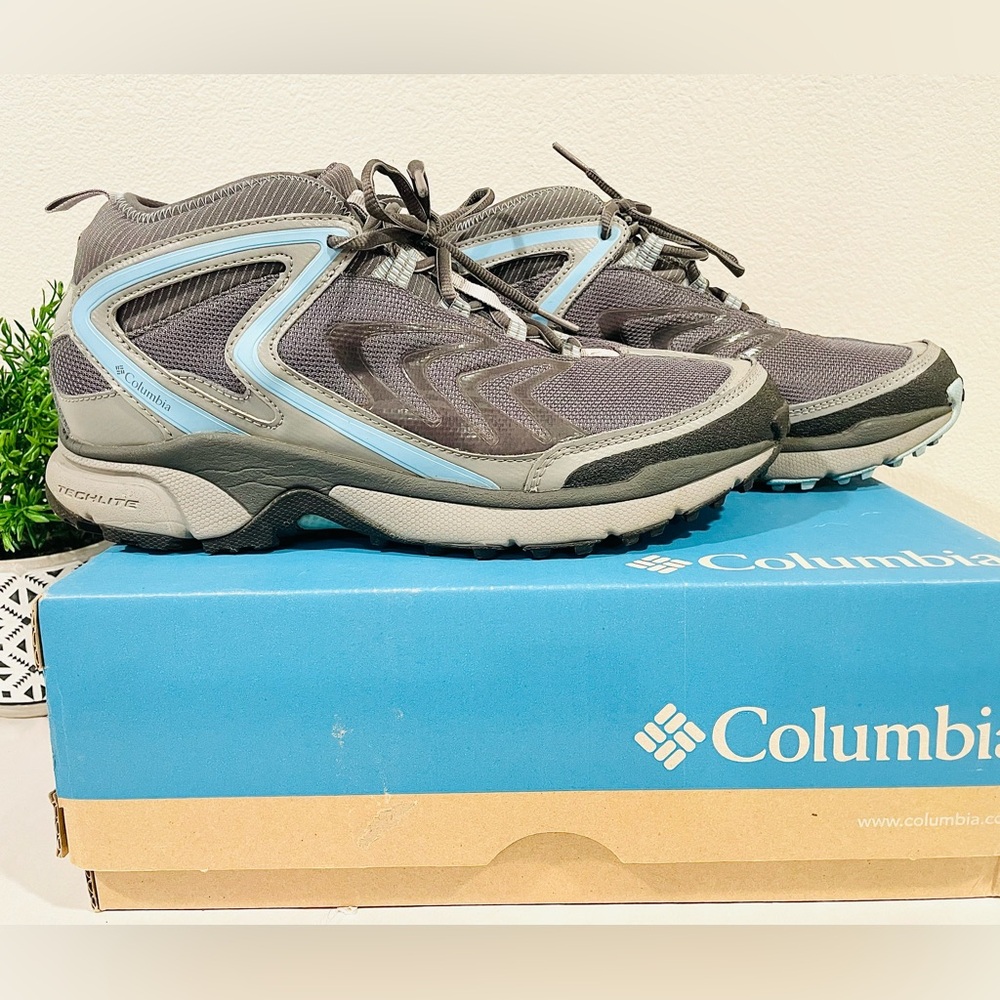 Columbia “Ravenice” Gray and Blue Leather Hiking Mountain Boots | UEC w OG Box.